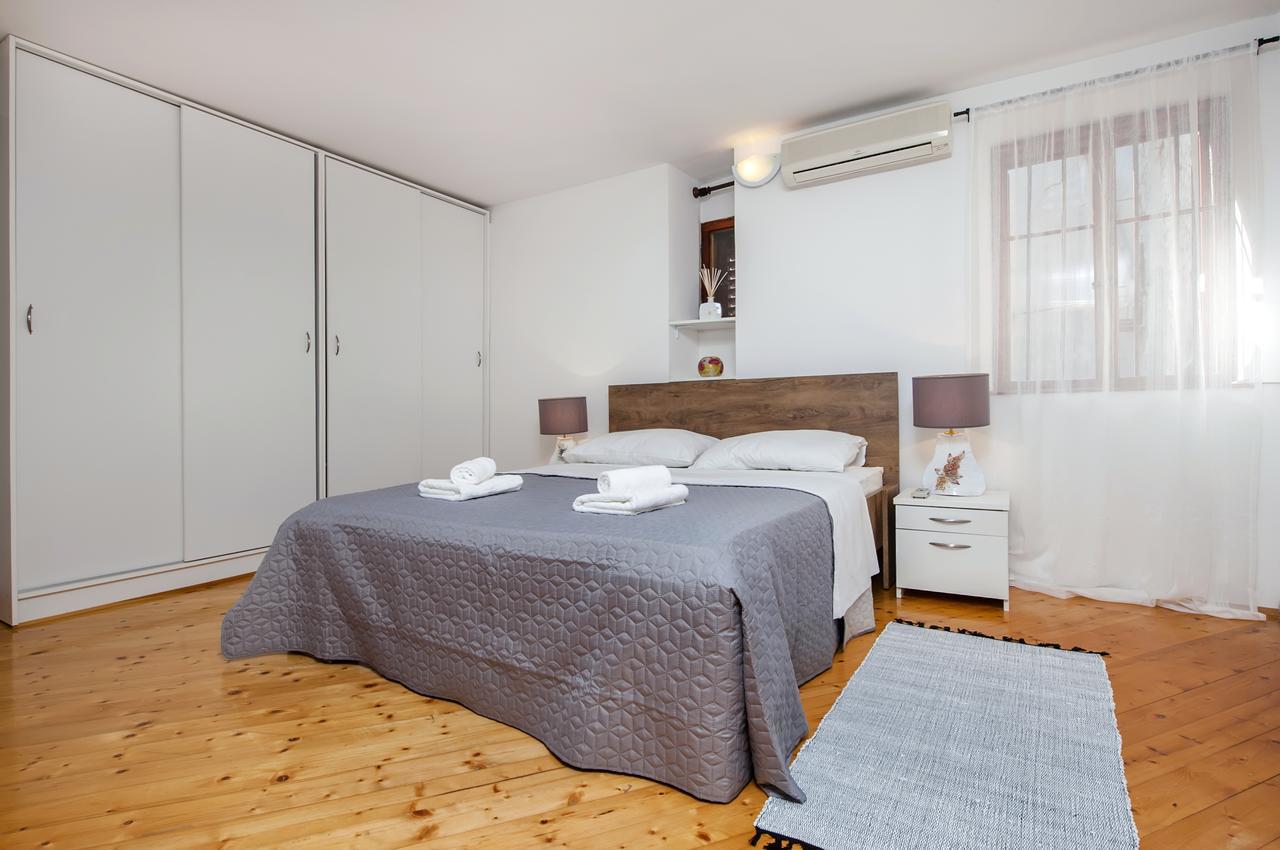 Apartment Marconi Rovinj Exterior photo
