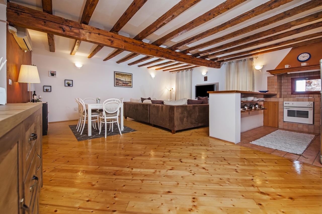 Apartment Marconi Rovinj Exterior photo